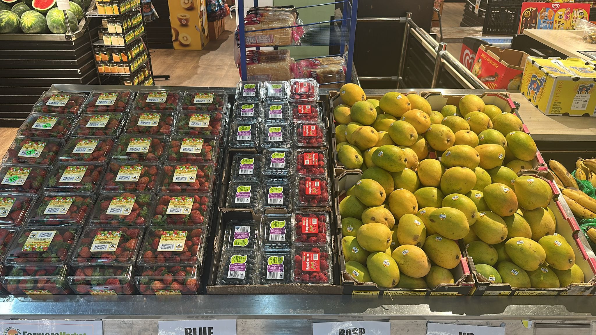 🍑🥭 New Season Fruit Has... - Scenic Rim Farmers Market | Facebook