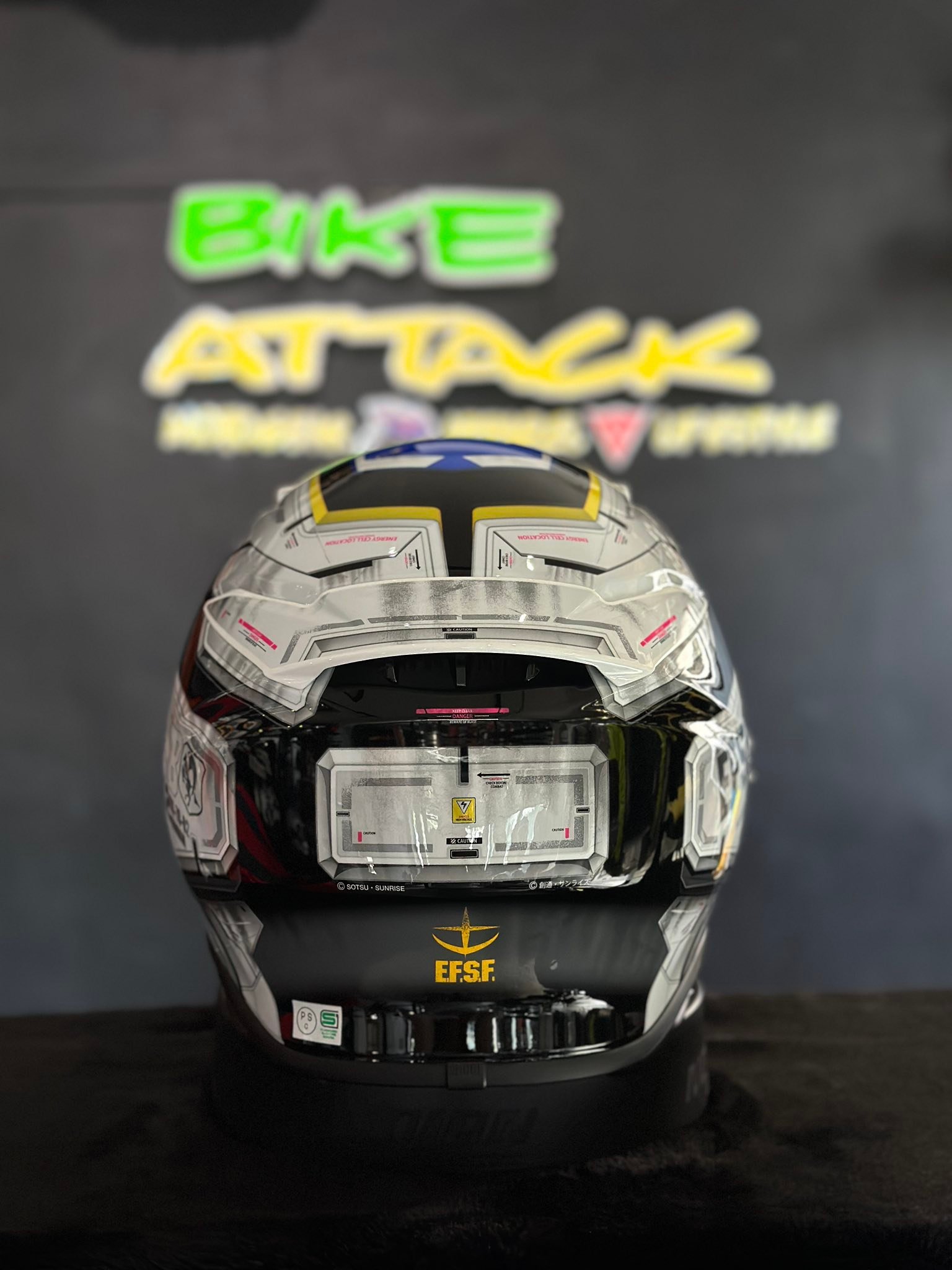 Shoei Z-8 RX-78-02 Gundam TC10 (Limited Edition) Sizes Available