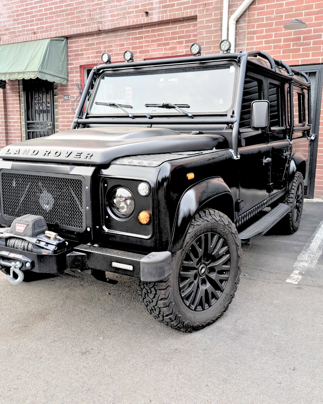 Kings - The Defender wasn’t made to blend in. Born from military roots ...