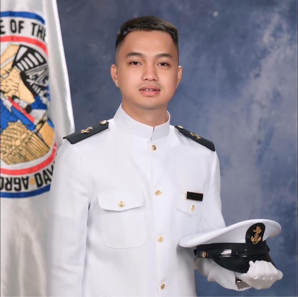 ABS-CBN - “Tumagilid ang barko namin, tulong!” A cadet undergoing ...