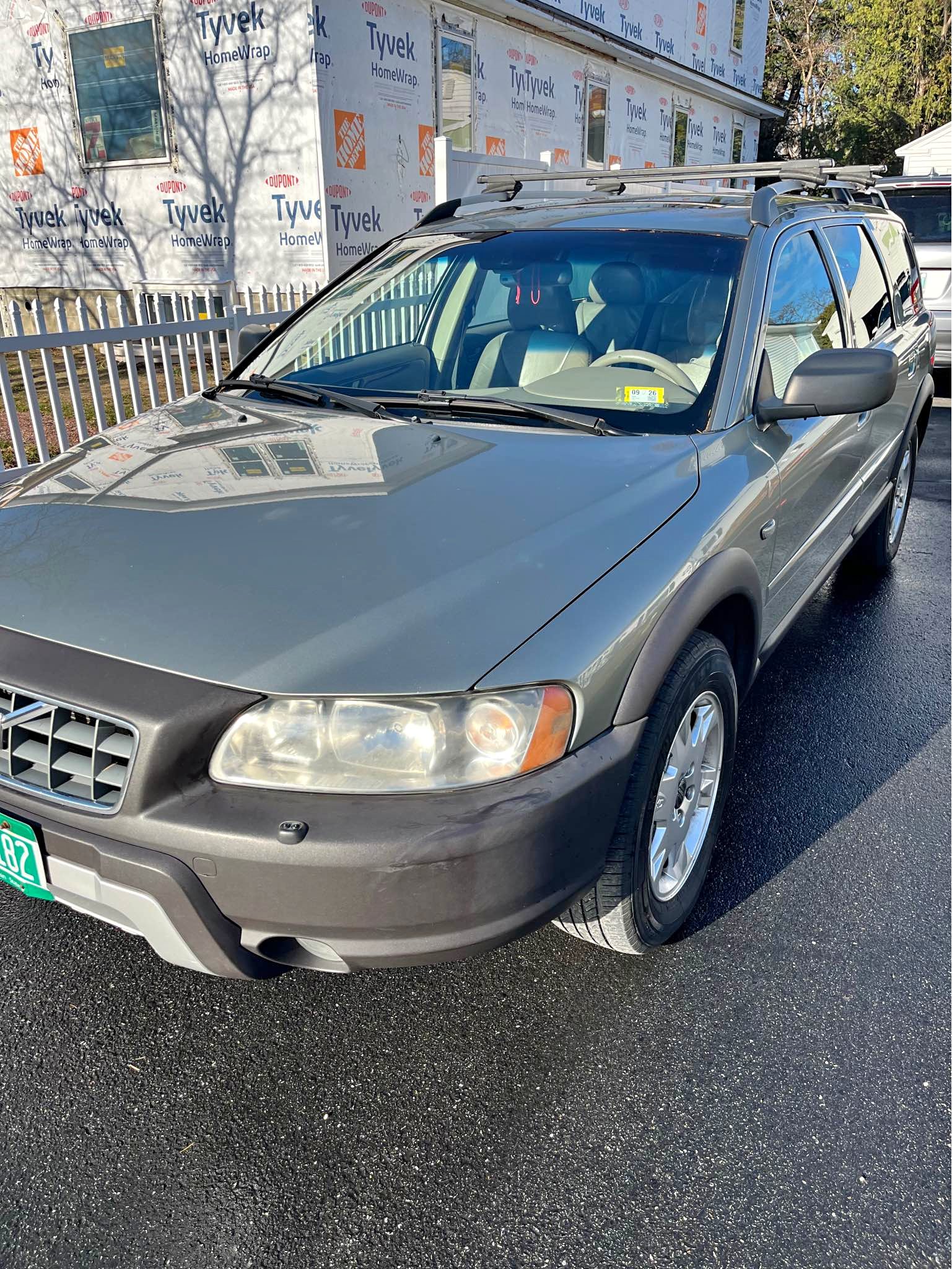 2006 Volvo XC70 · 2.5T Wagon 4D - Cars & Trucks - Burlington, Vermont