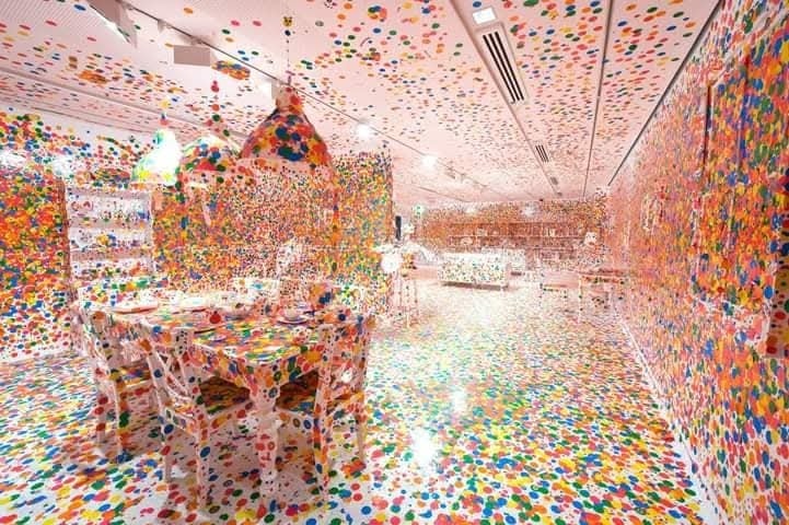 Infinity Mirrored Room - Love Forever' (1996) by Kusama Yayoi