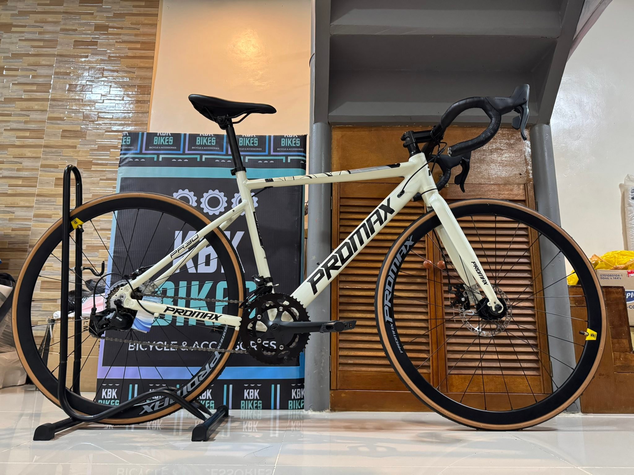 KBK - FOR SALE! BRAND NEW! 🔥🔥🔥 PROMAX PR30 700C! SPECS: -ALLOY FRAME ...