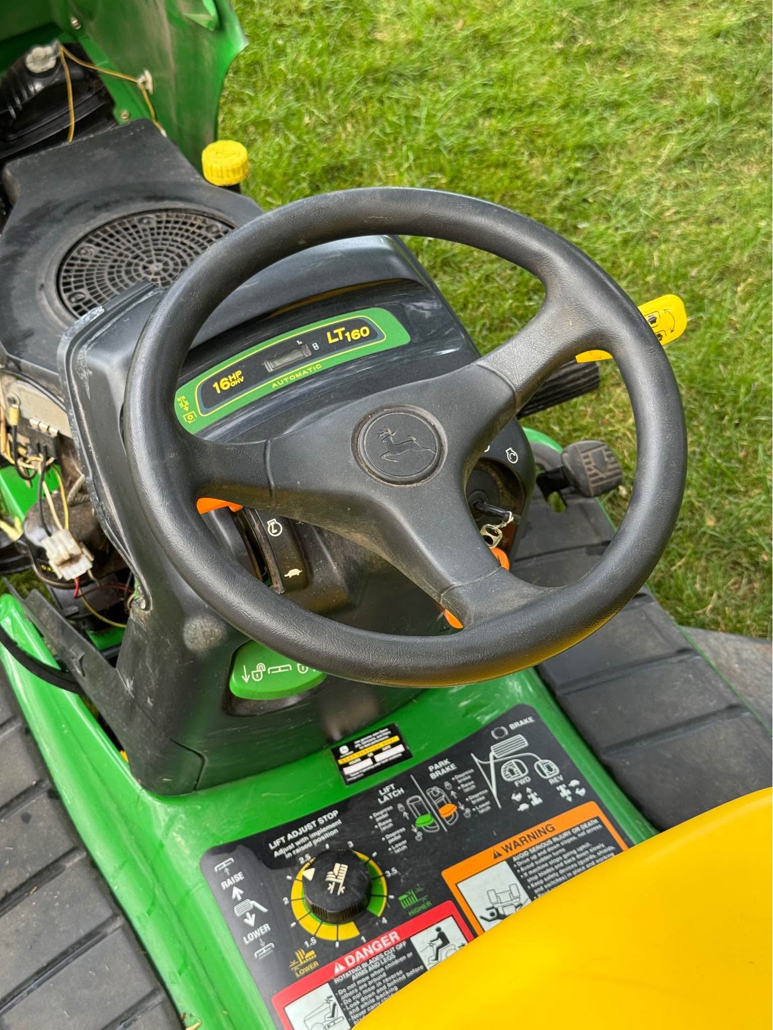 2004 John Deere LT160 Lawn Tractor - Commercial Vehicles - Mound ...