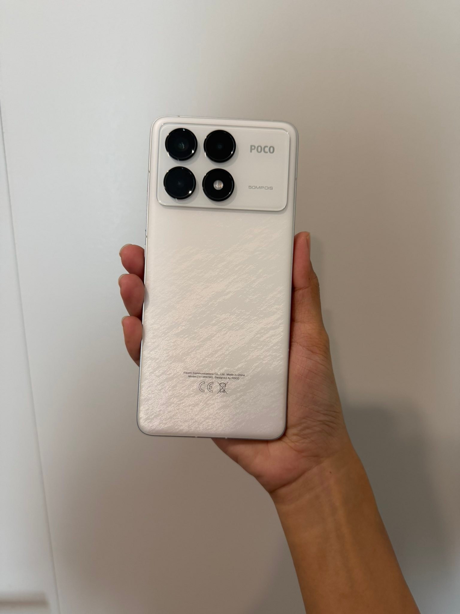 Xiaomi POCO F6 Pro รุ่นท็อปสุด (RAM 16GB / ความจุ 1TB) ลดหลือ 8,000.-