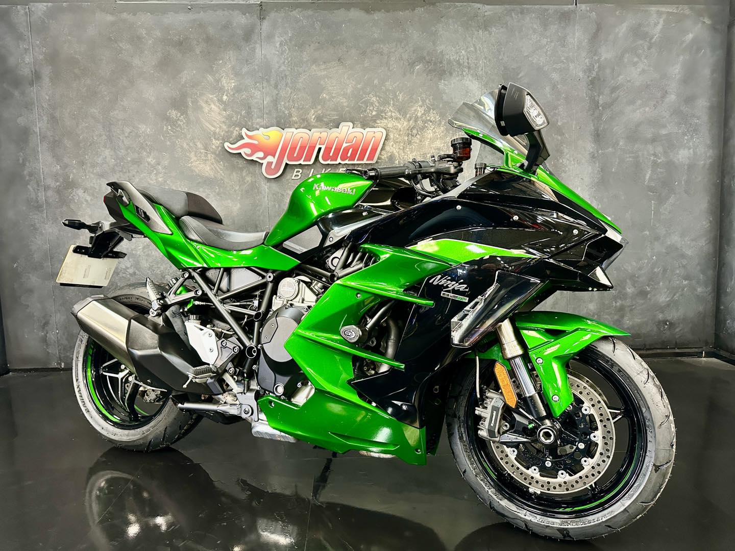 Just arrived‼️‼️ A gorgeous Kawasaki H2 SX SE ABS, 2018 18 plate