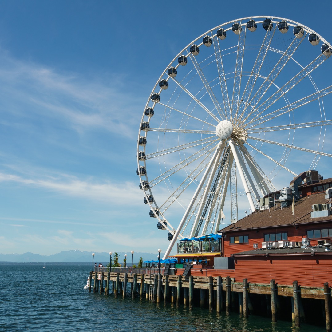 The summer sunshine is on its way! 🎡... - Gray Line Seattle