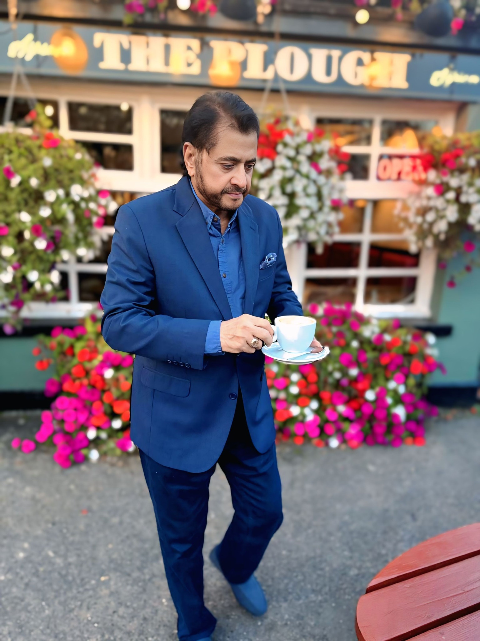 Shahid - REAL LIVING LEGEND SHAHID EVENING TEA PARTY AT LONDON ON. 18 ...