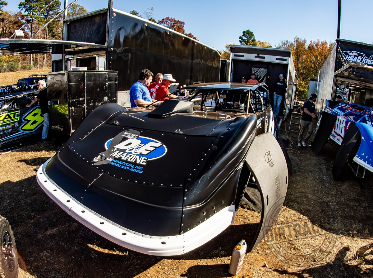 DIRTRACKR - Did you notice the interesting hood scoop piece Kevin ...