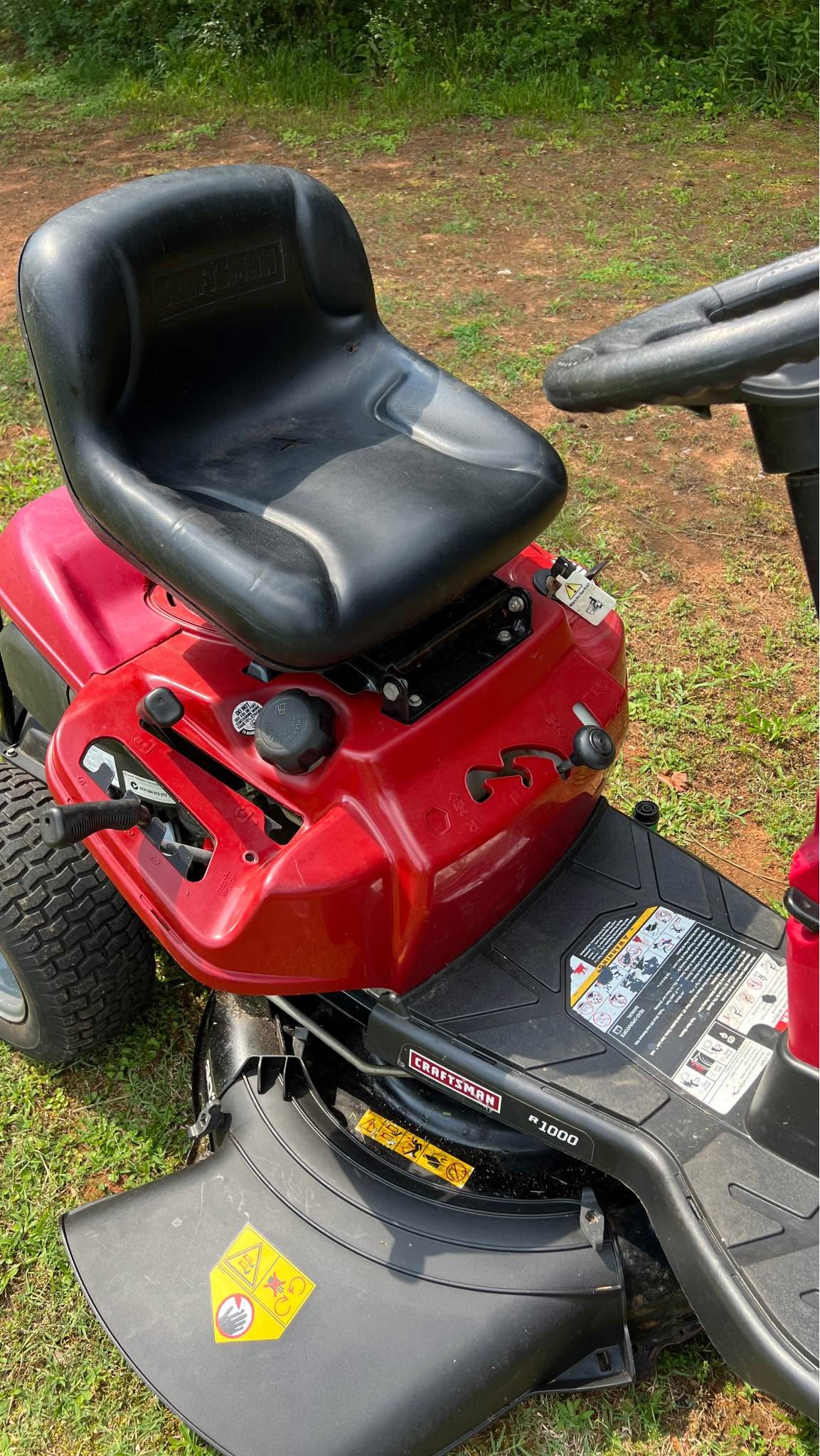 Craftsman R1000 Riding Lawn Mower - Lawn Mowers - Brownsboro, Alabama ...