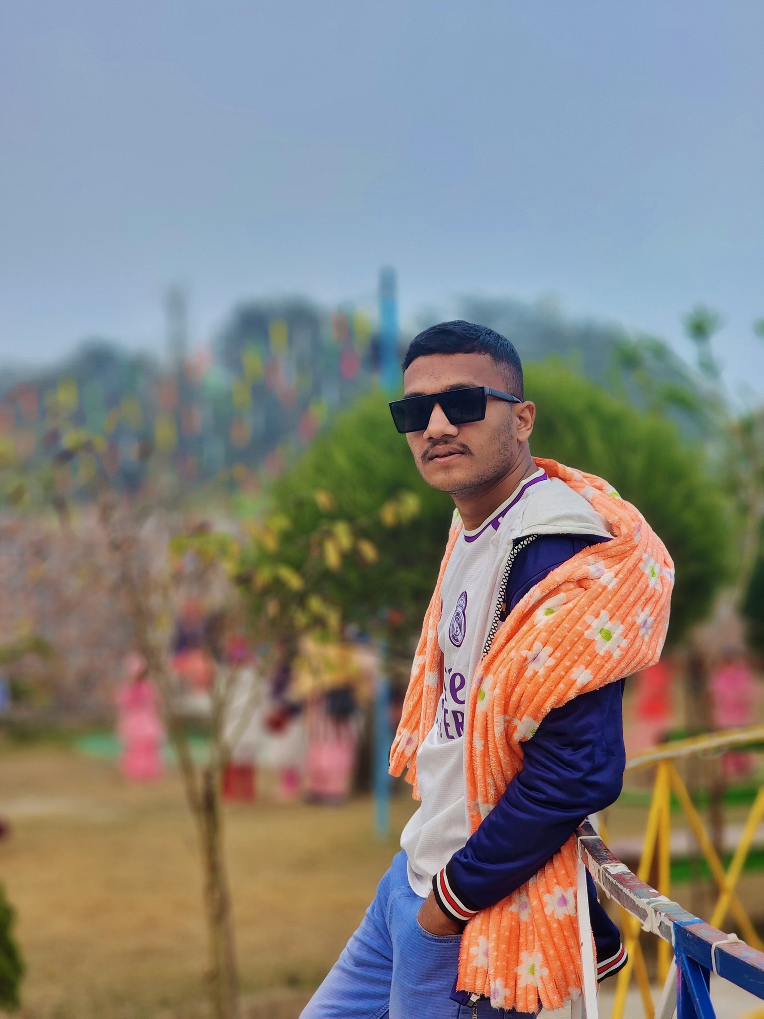 এম আই- দুই ভাই