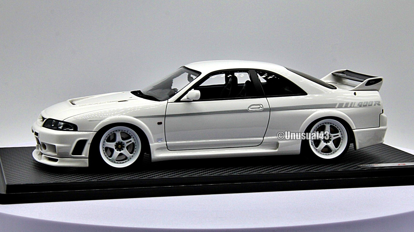 New in stock 1/18th Ignition Model Nismo 400R (BCNR33) White 