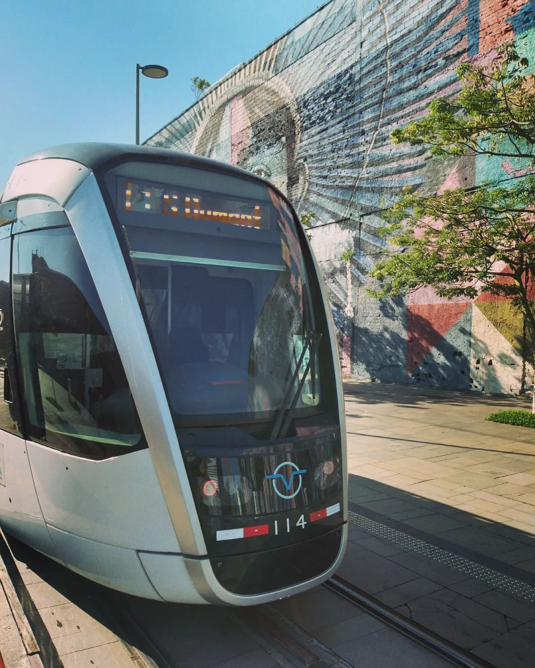 O VLT Carioca passando em... - Rio de Janeiro City Tour | Facebook