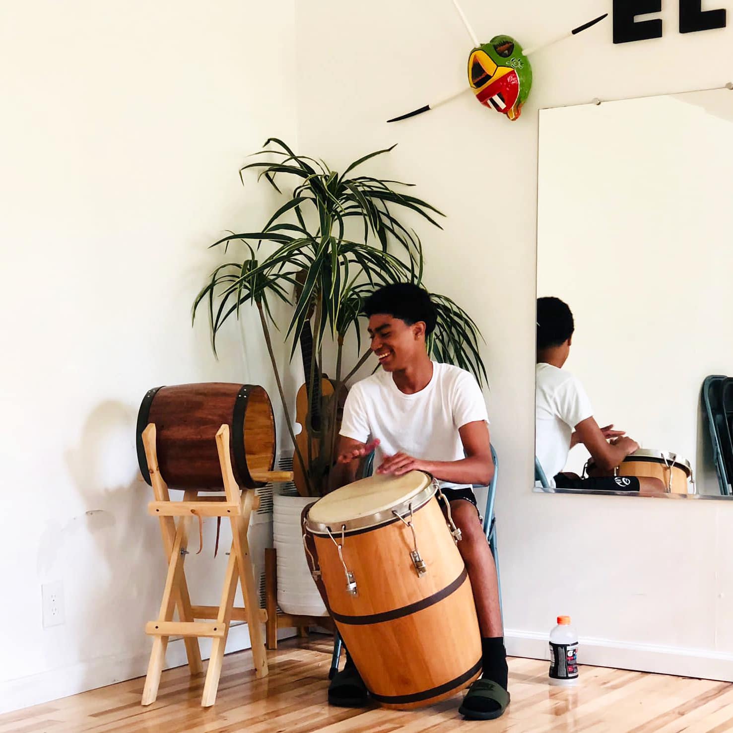 El Batey - En su elemento. #oviel #subidor #tamborprimo... | Facebook