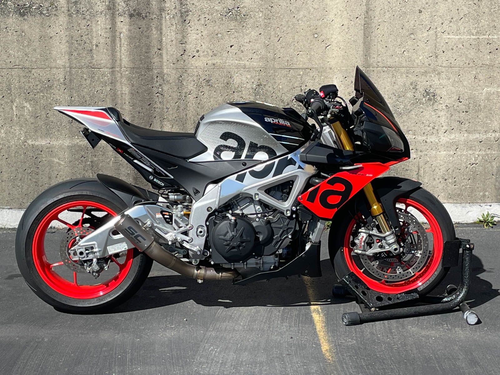 Hitting iconicmotorbikeauctions.com third today's a 2019 Aprilia