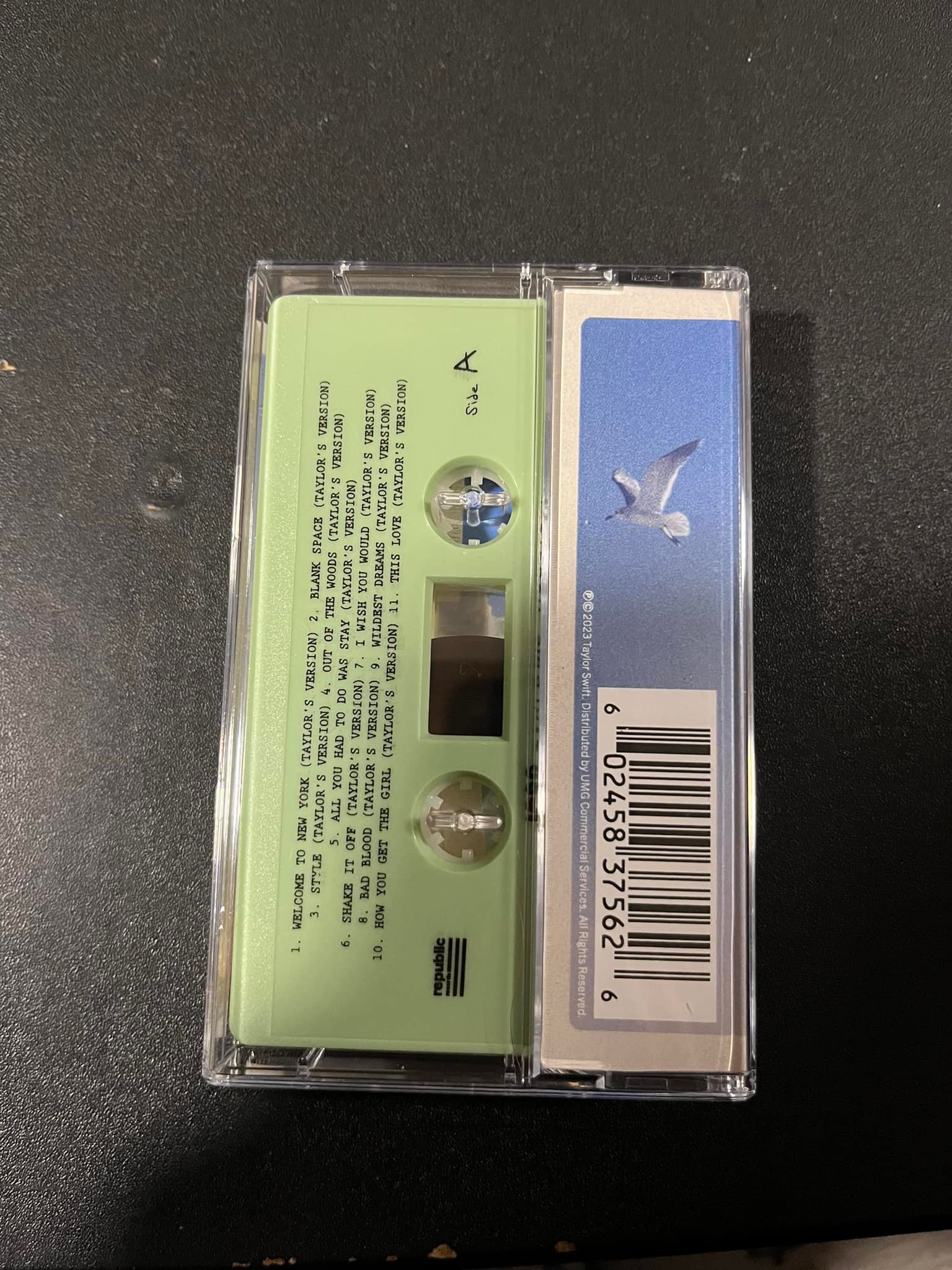 Did anyone buy Taylor Swift's cassette tape?
