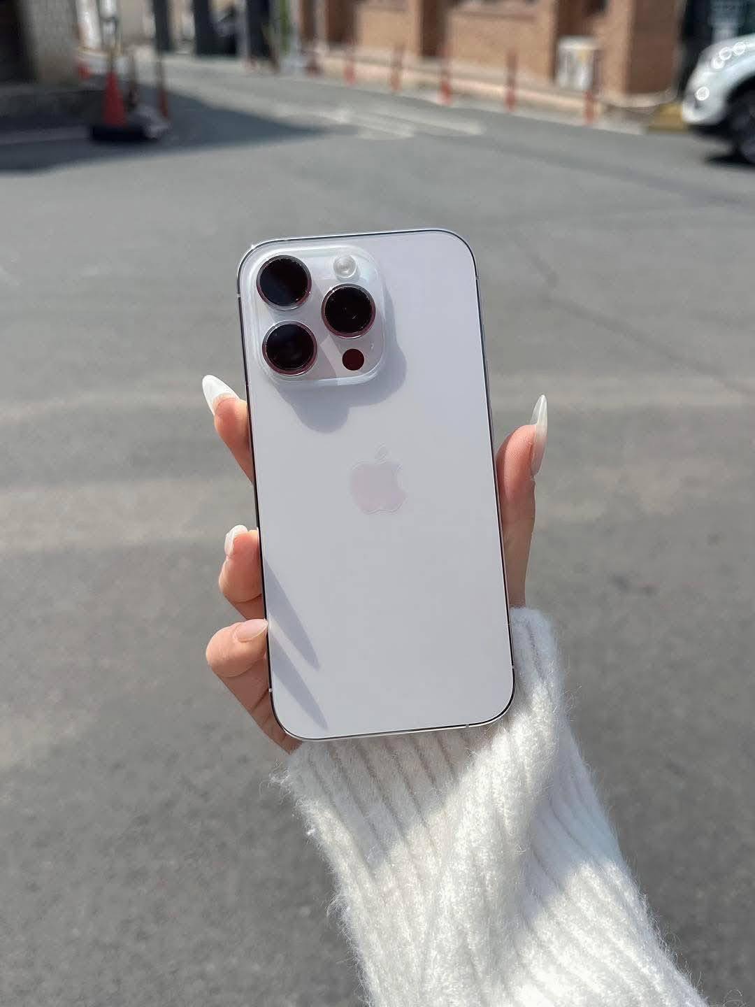 iPhone 14pro 256GB Brand new condition / Battery:100% 790.000 won