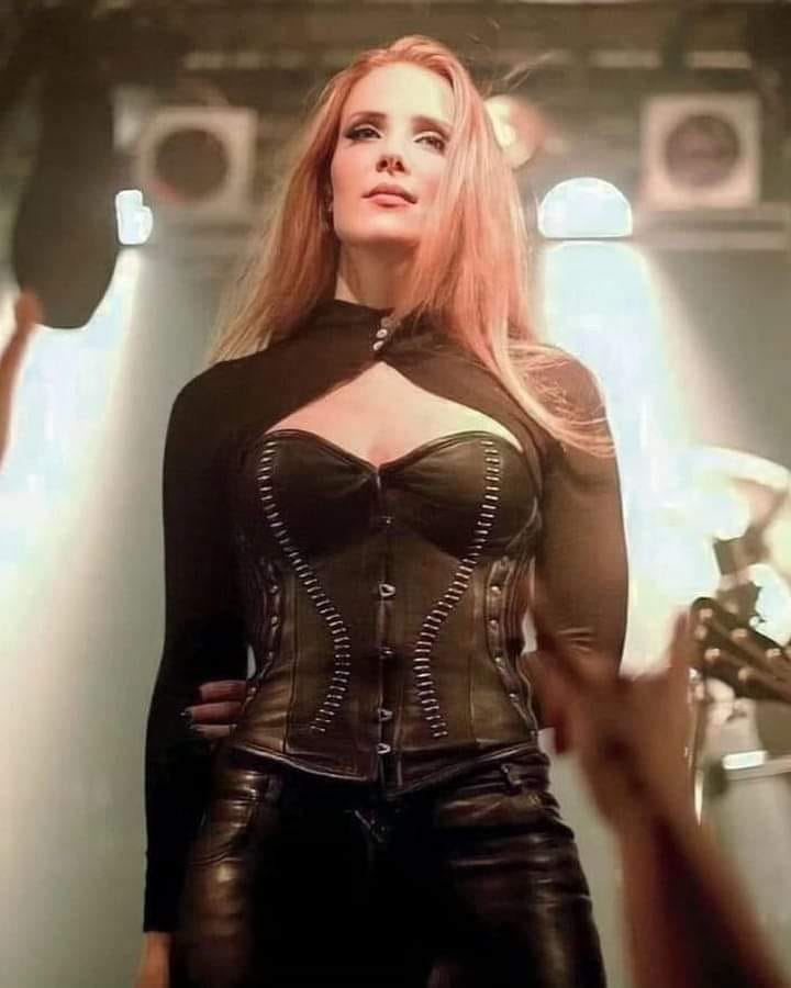 Kings - Simone Simons | Facebook