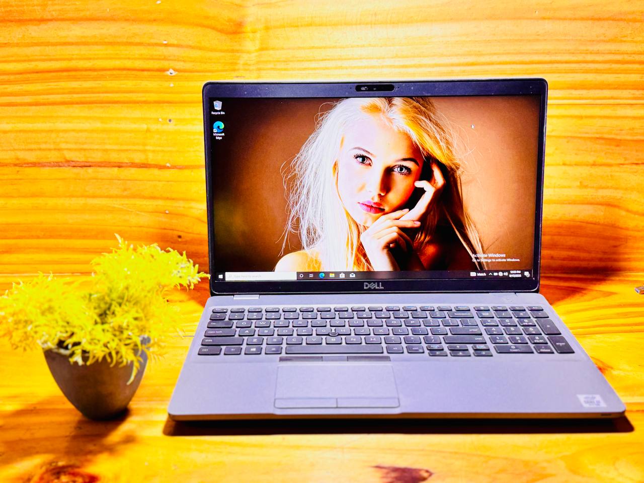 Dell Precision 15 3551 Workstation Laptop 15.6-inch FHD Anti-Glare 