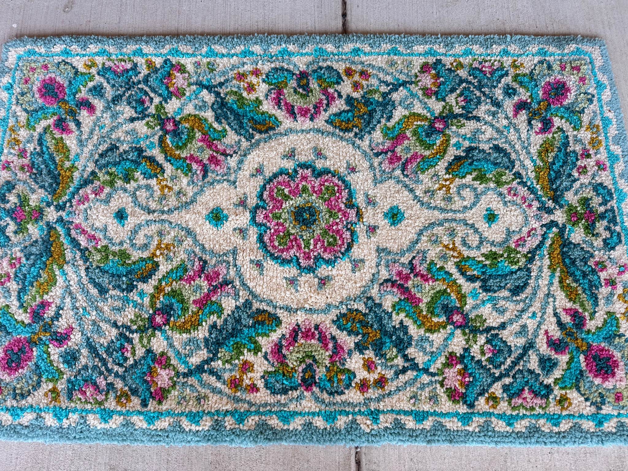 Vintage Handmade Latch Hook Rug, Shillcraft Kit, Signed & Dated 1999 ...