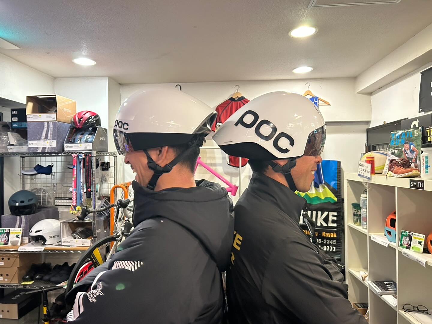 バイクアンドハイク - シーズンに向けてエアロヘルメットも人気です 