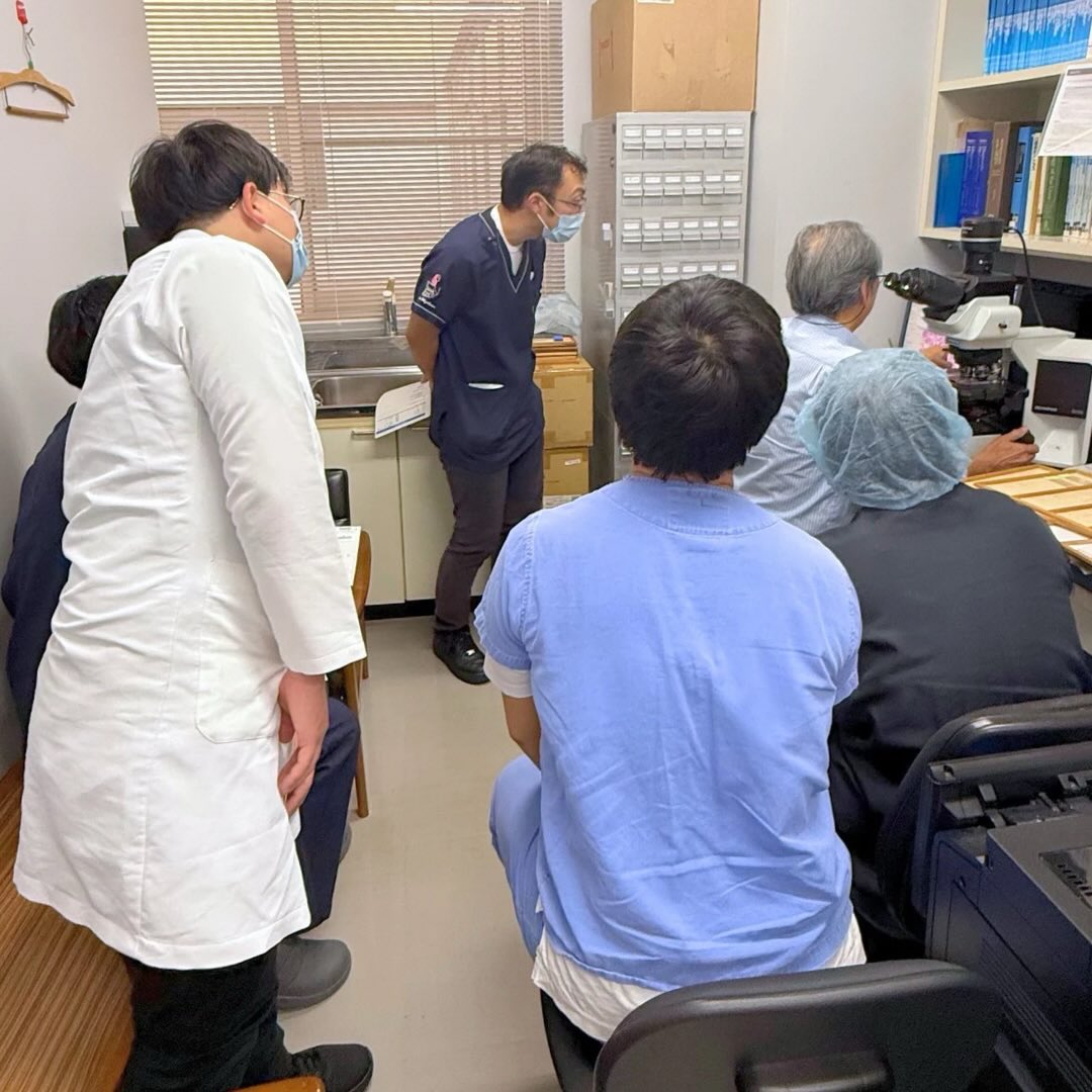蒲郡市民病院研修医 - 蒲郡市民病院研修医 added a new photo.