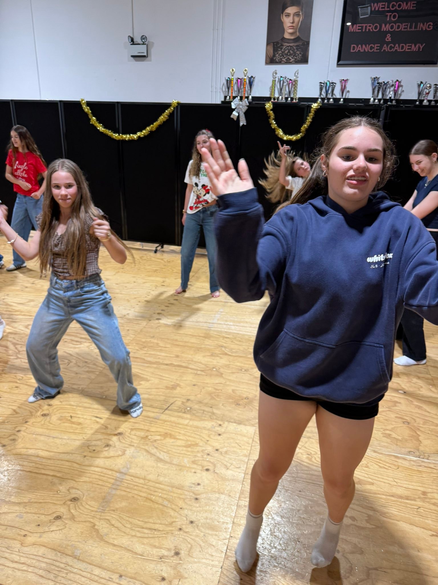 Metro Modelling & Dance... - Metro Modelling & Dance Academy