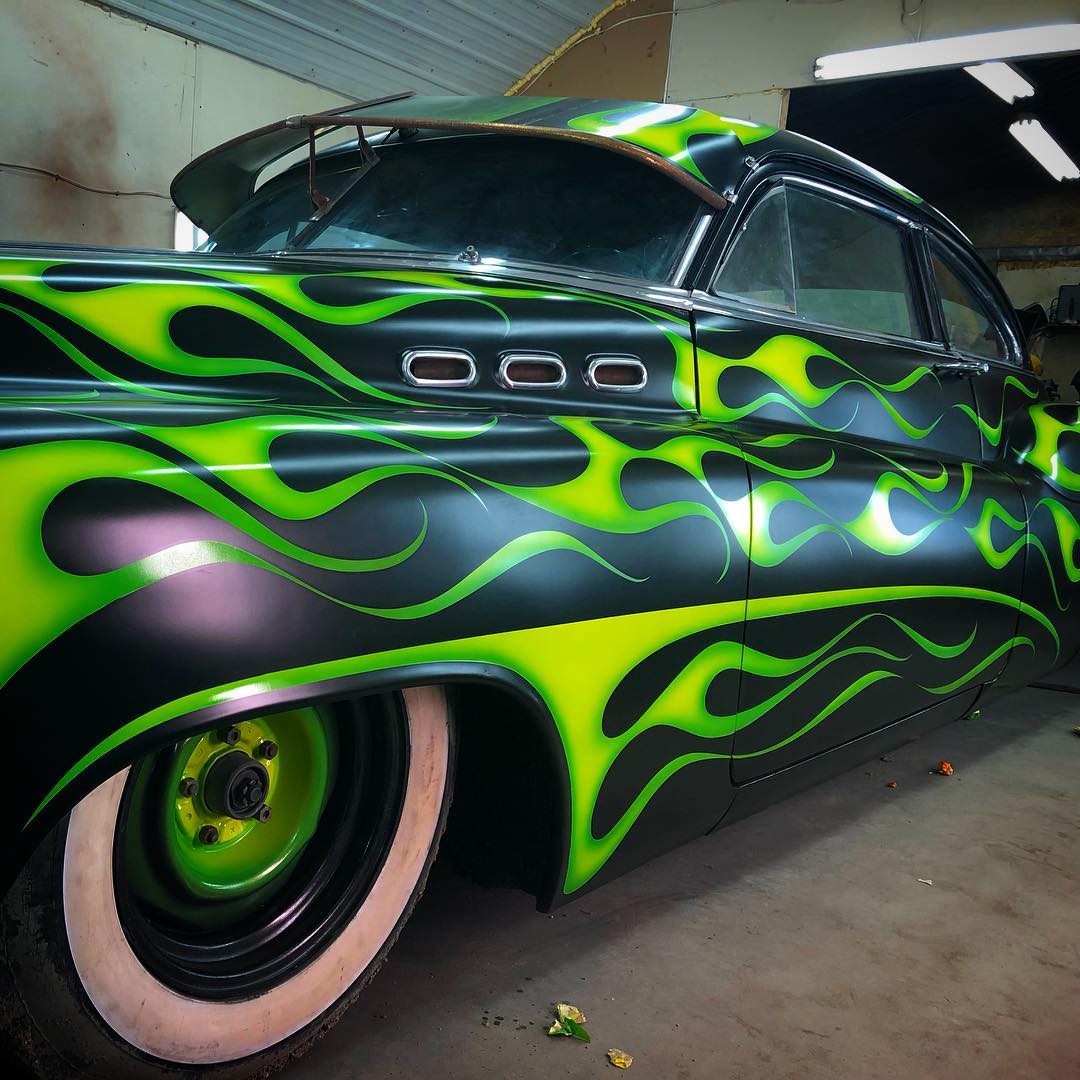 A local talent “Von Knobb Custom... - InterCity Autobody