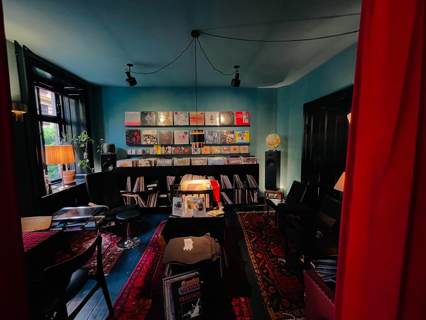 SORT KAFFE & VINYL added a new photo. - SORT KAFFE & VINYL