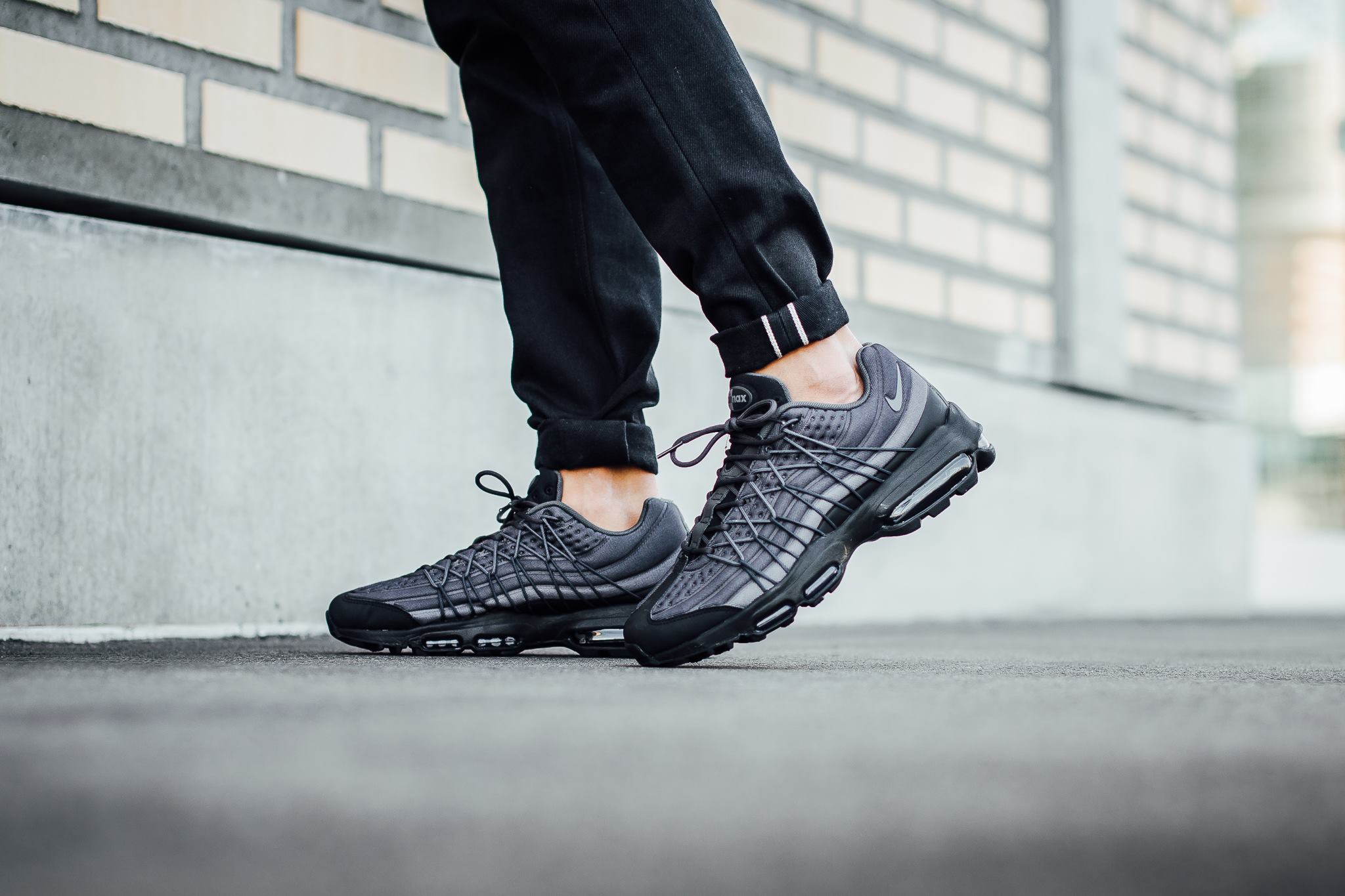 Nike Air Max 95 Ultra SE - Black/Dark Grey-Black-Anthracite SHOP 