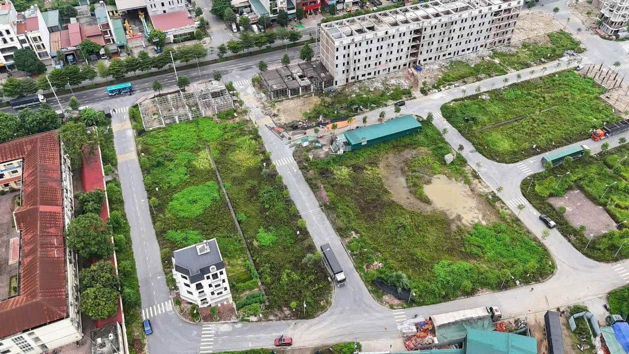 NHÀ ĐẤT BẮC NINH 0902 020 184 | Bán Lô Trục Lk1 View Trường Học Cấp 2 ...