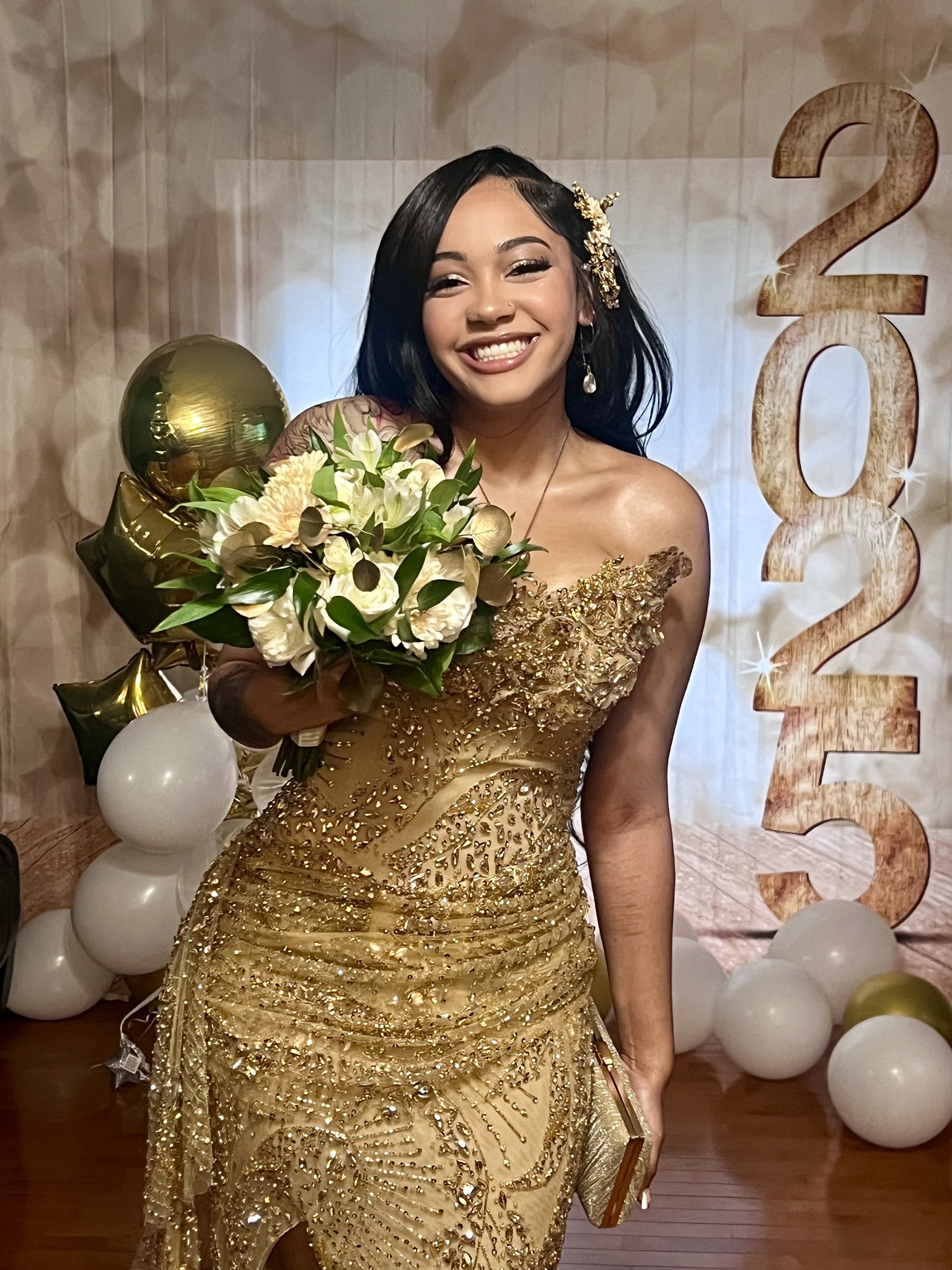 prom flowers for gold dress Loving red dresses Lakes and Nevah prom 2025 this is not a