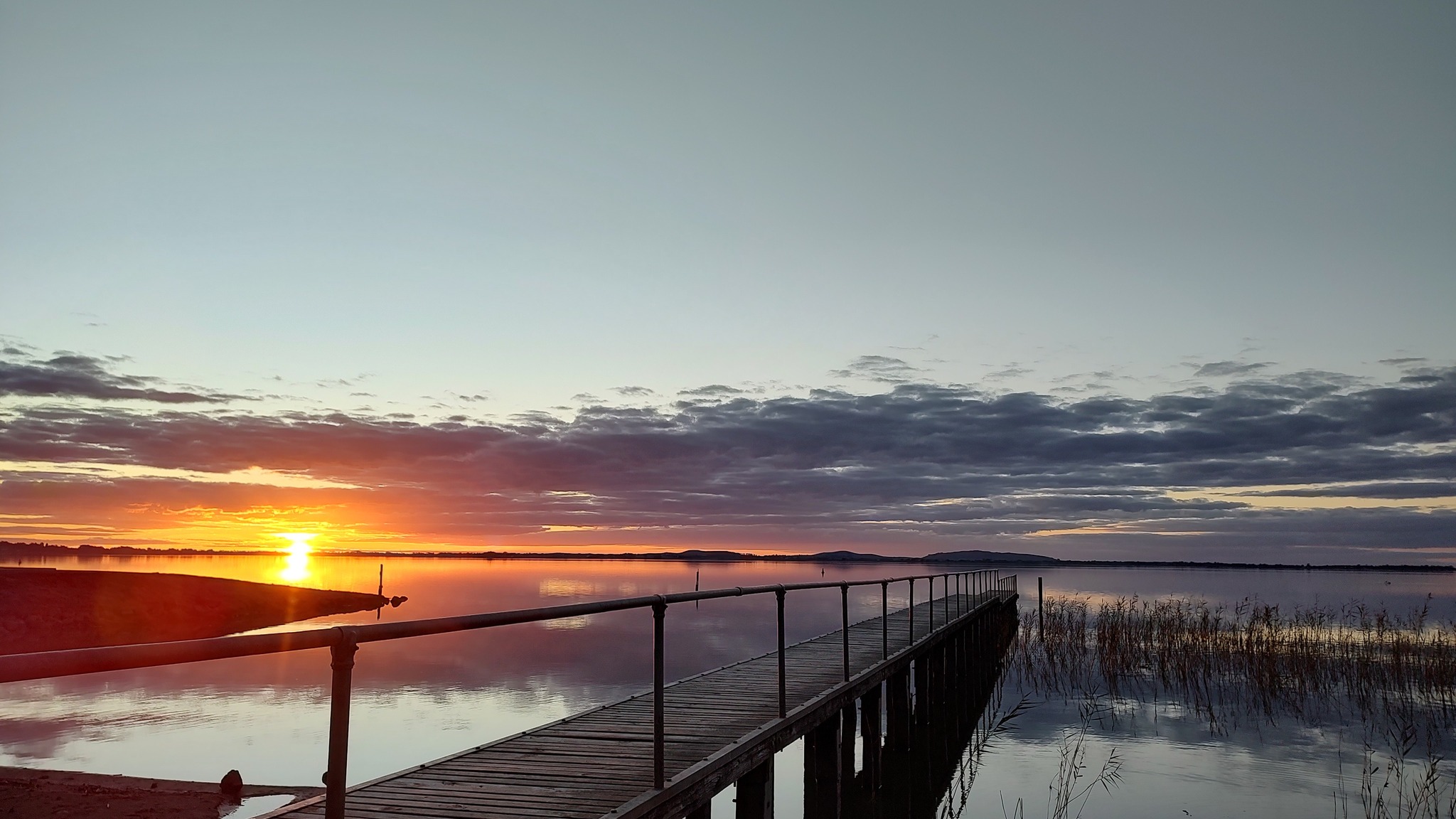 Coffee @ Pelican Point | Pretty at Lake Colac tonight | Facebook