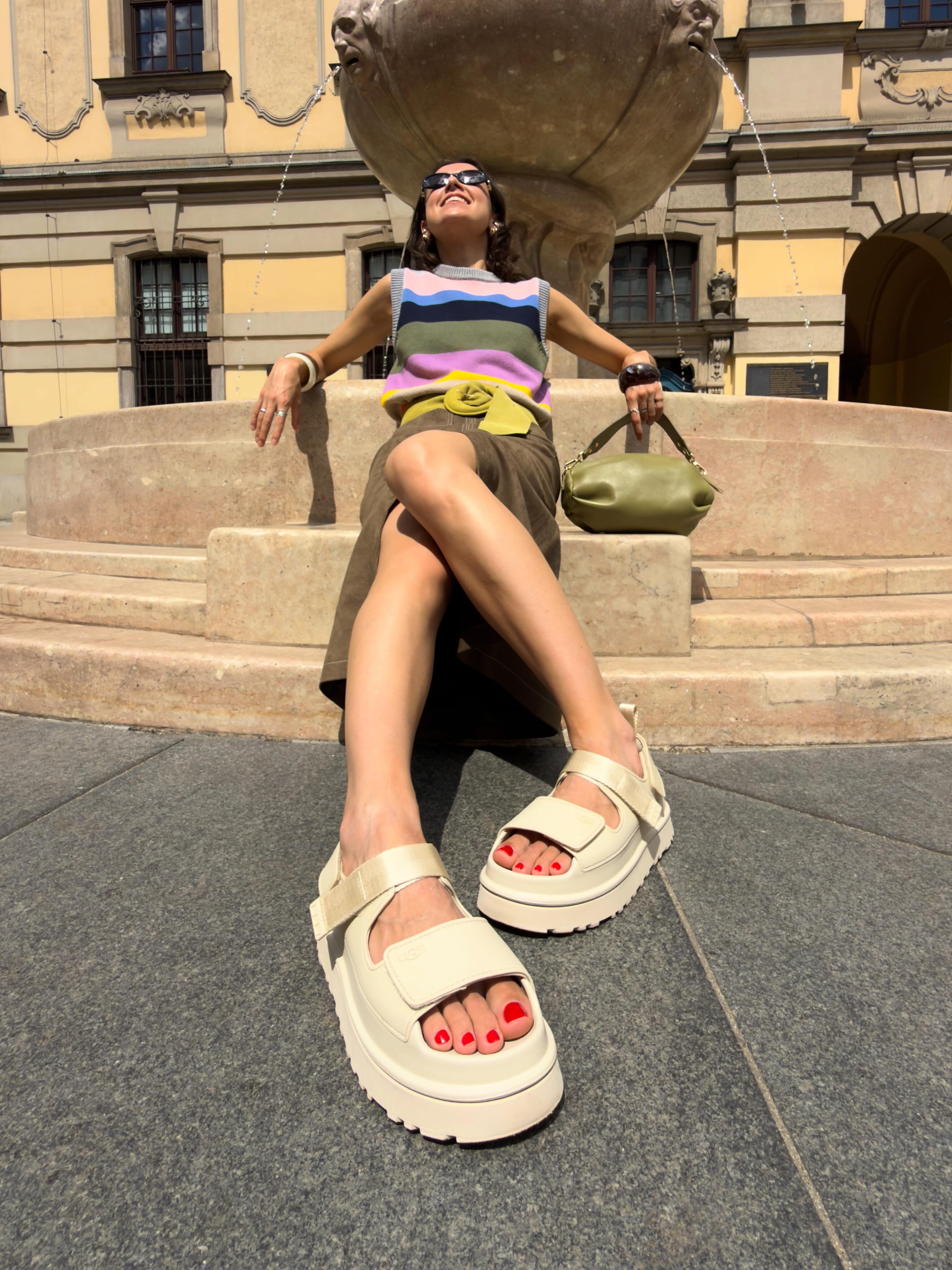ansyva is the summer muse. Featuring the GoldenGlow in Sea Salt. #UGG