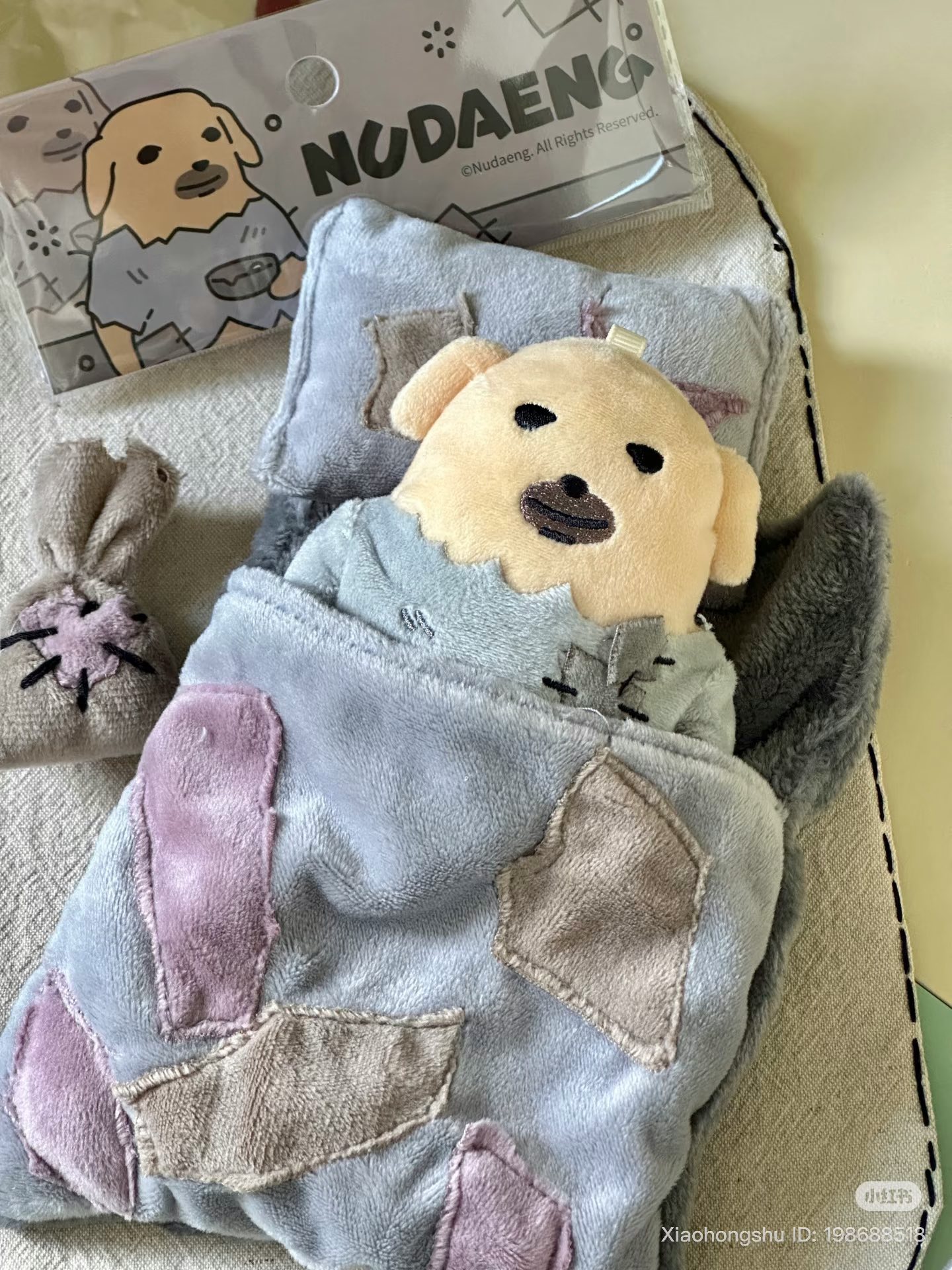 Tiệm - 🐶 Chó Rách Nudaeng Official 199k (đã full phí về VN) 🛌 Nệm + gối ...