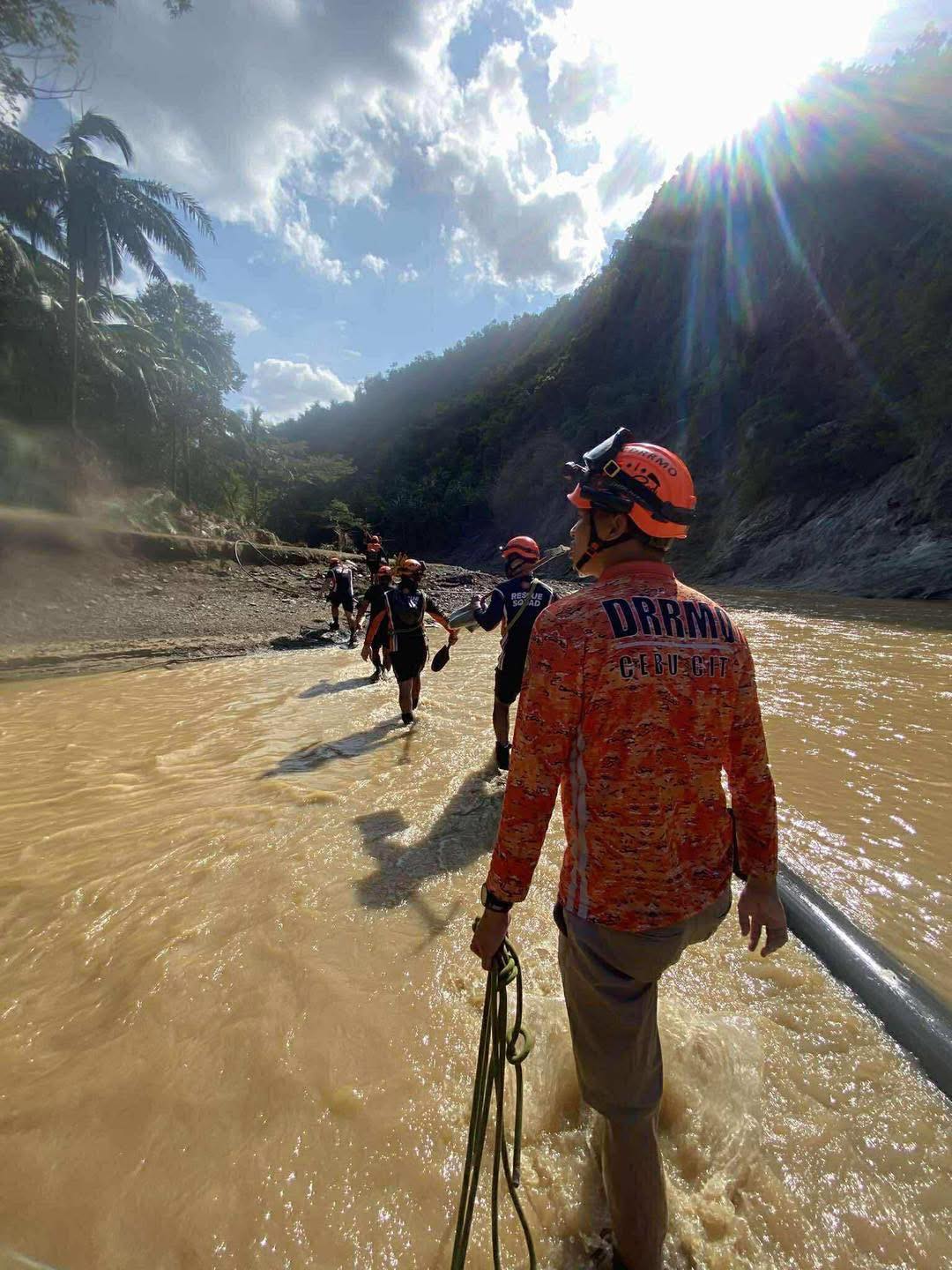 Proud - SEARCH AND RESCUE CONTINUES LOOK: On 11 November 2025, the Cebu ...