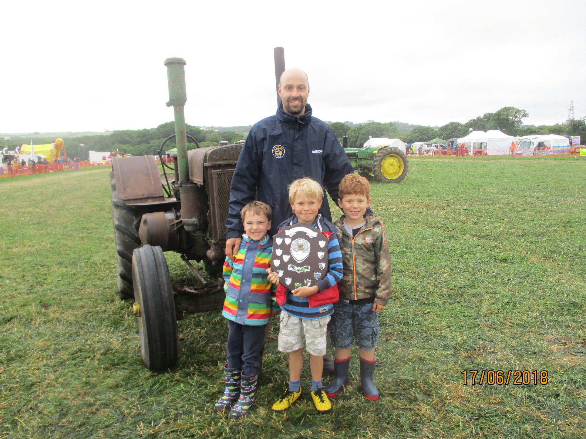 Garrick Royle and family with the... - Cornish Tractor Club | Facebook