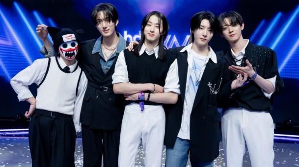 Mnet《Steal Heart Club》誕生韓日偶像樂團hrtz.wav