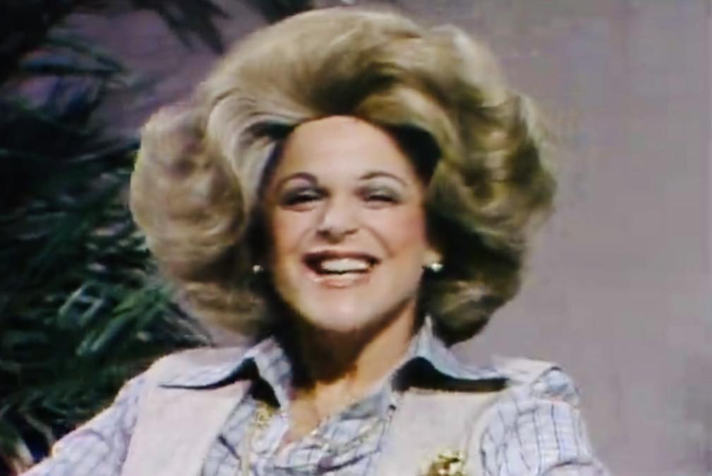 Love - Today my throwback is all about the hilarious genius of Gilda ...