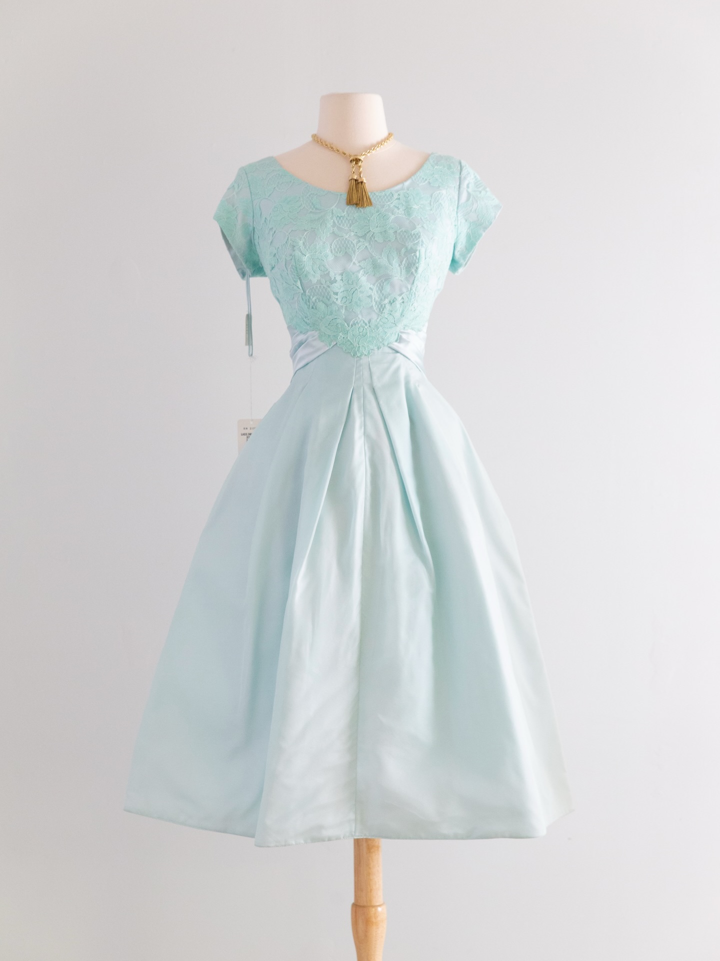 jade chiffon mother bride dress Couture K258059 Mothers Best Sellers on Sale UK Costume theme:Oktoberfest / Bavarian this Beaded Cape Dessy Collection Lace One