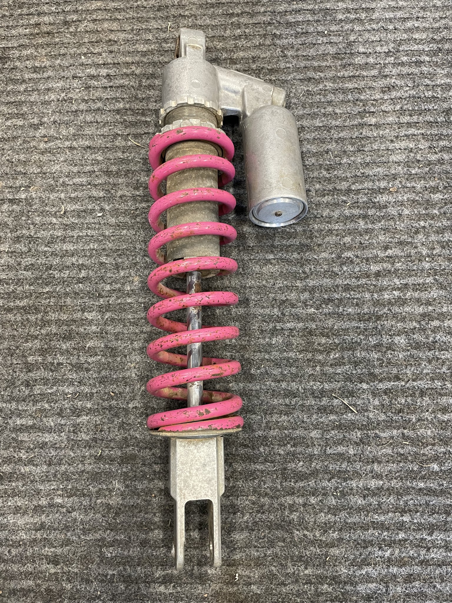 Rear Shock Bumper For Yamaha YZ250 1989-2005 – Sledpartsguy 37-1202 3 thumbnail image