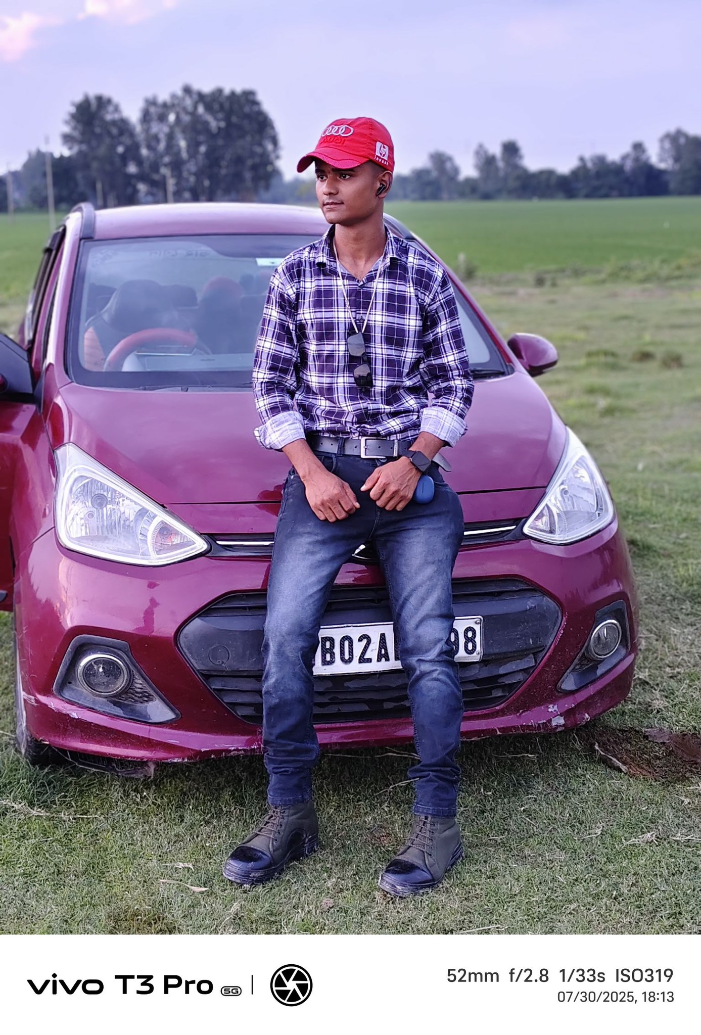 Awara Fouji Azad