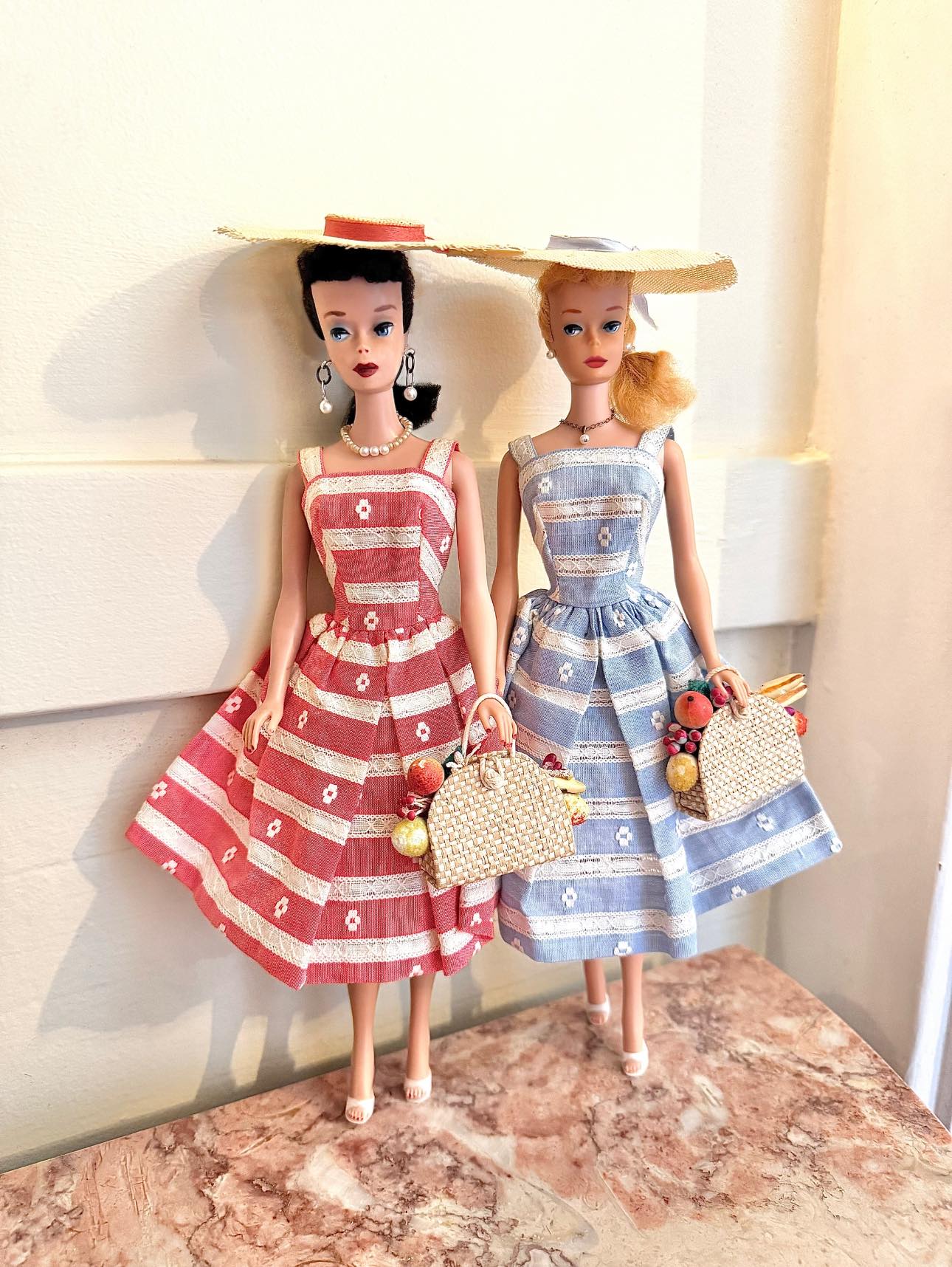 Outfits from 1963 and 1959 vintage fashion