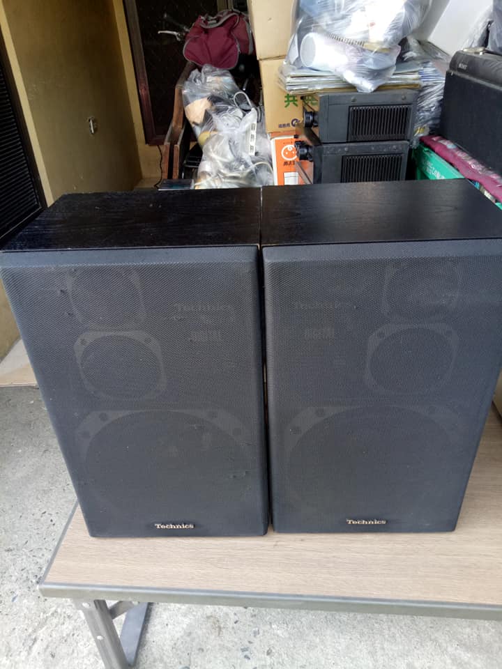 SOLD!!!! Technics sb-cd700 3way speaker 130watts 6ohms Good