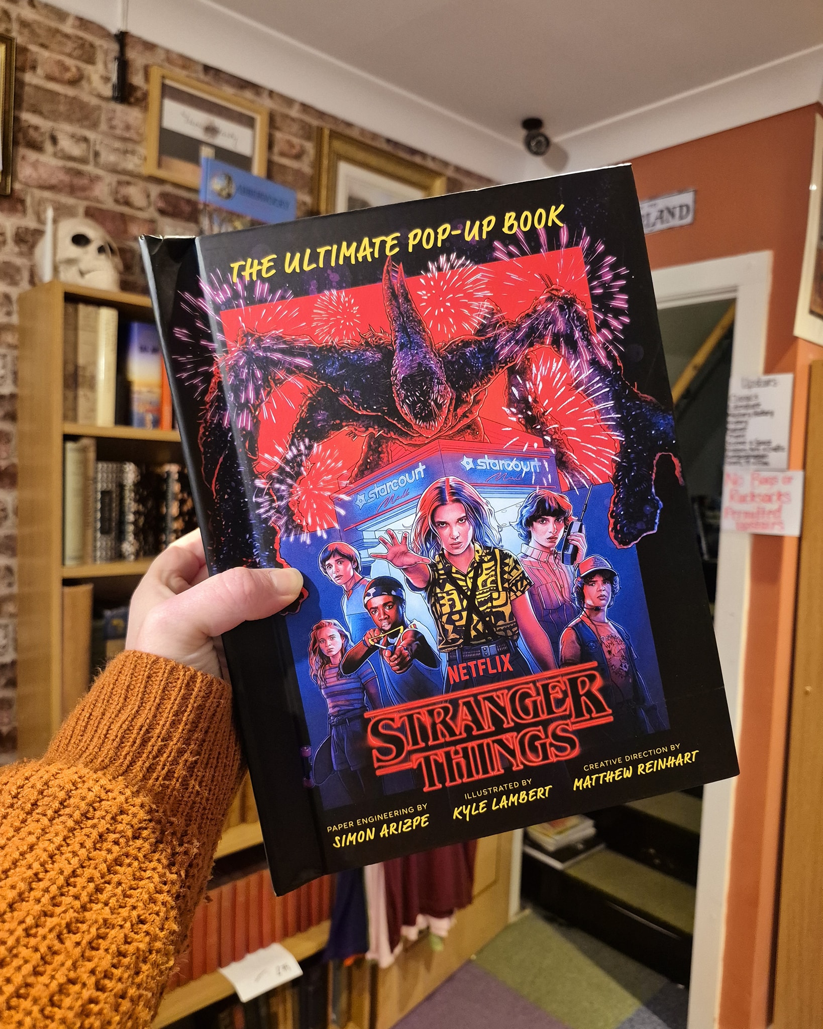 Alright, here we go The Ultimate Stranger Things Pop Up Book is