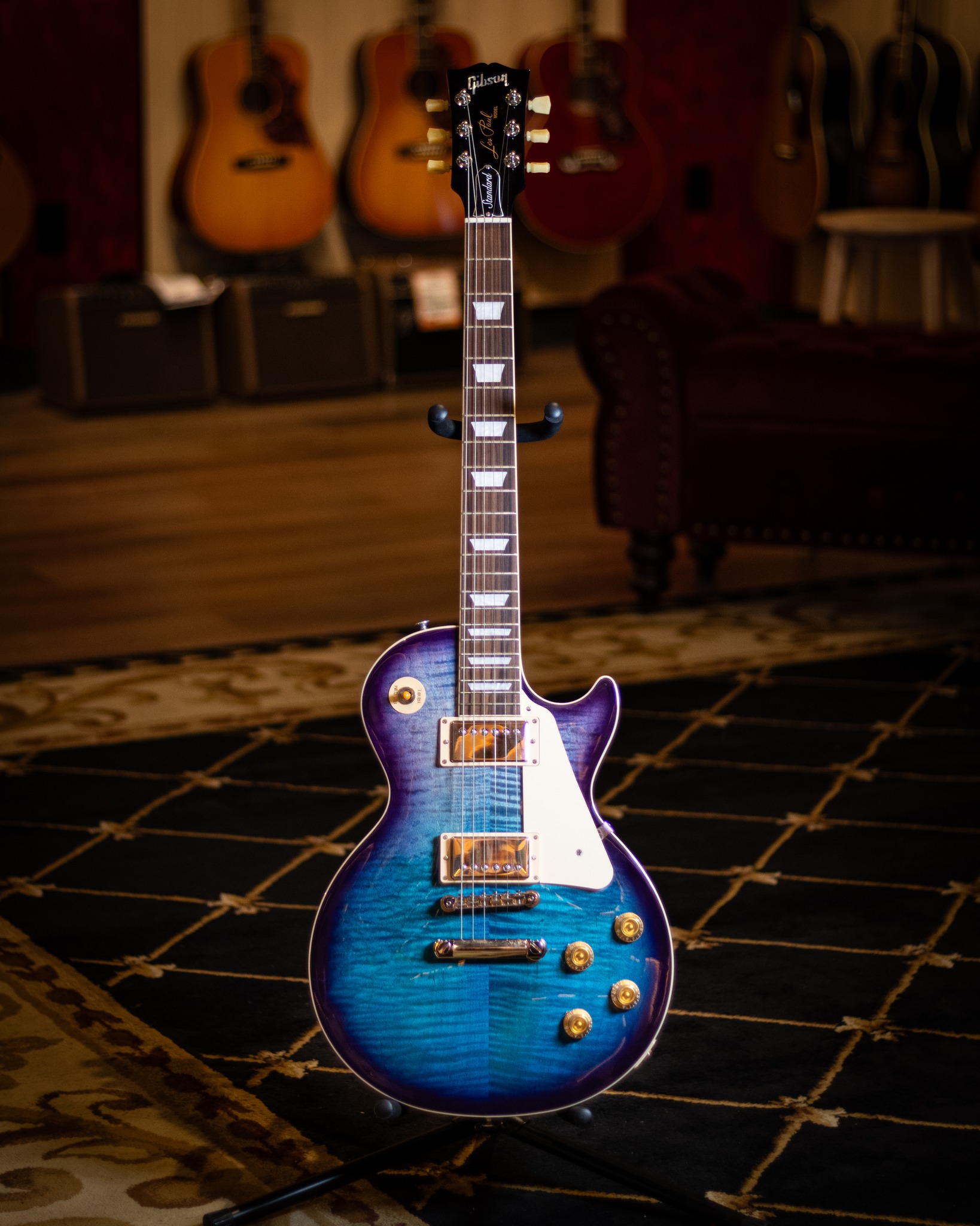 Blueberry Burst ??? This Gibson Les Paul Standard 50s Figured 