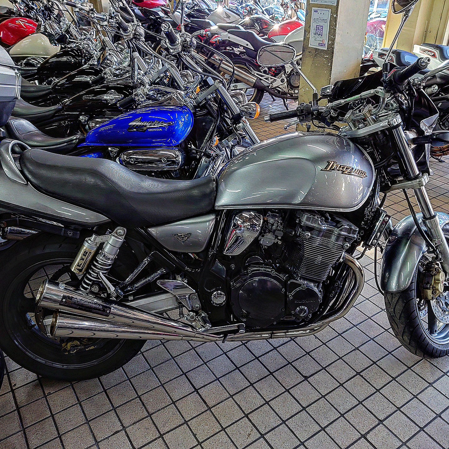 SUZUKI イナズマ400入荷！！ #アットバイク川口 #suzuki #イナズマ400 