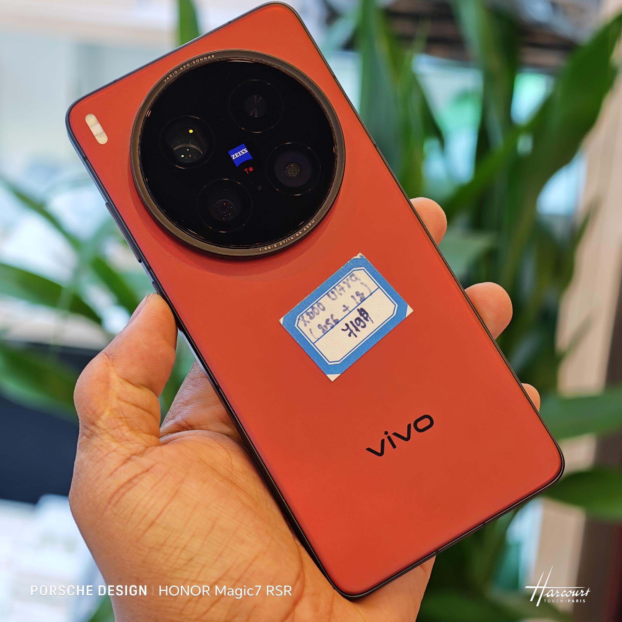 vivo X200 Ultra China Ram12gb/256gb Black : $699 | Red : $719