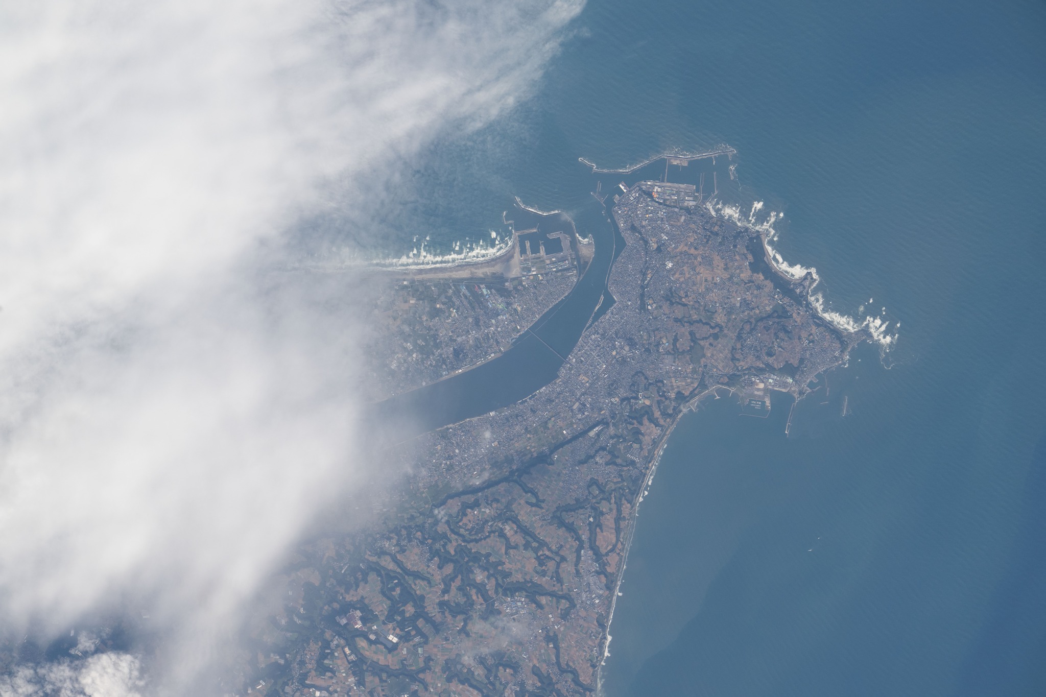 Fan - 🌊 Chōshi, la Perle du Pacifique vue de l’Espace ! Saviez-vous que ...
