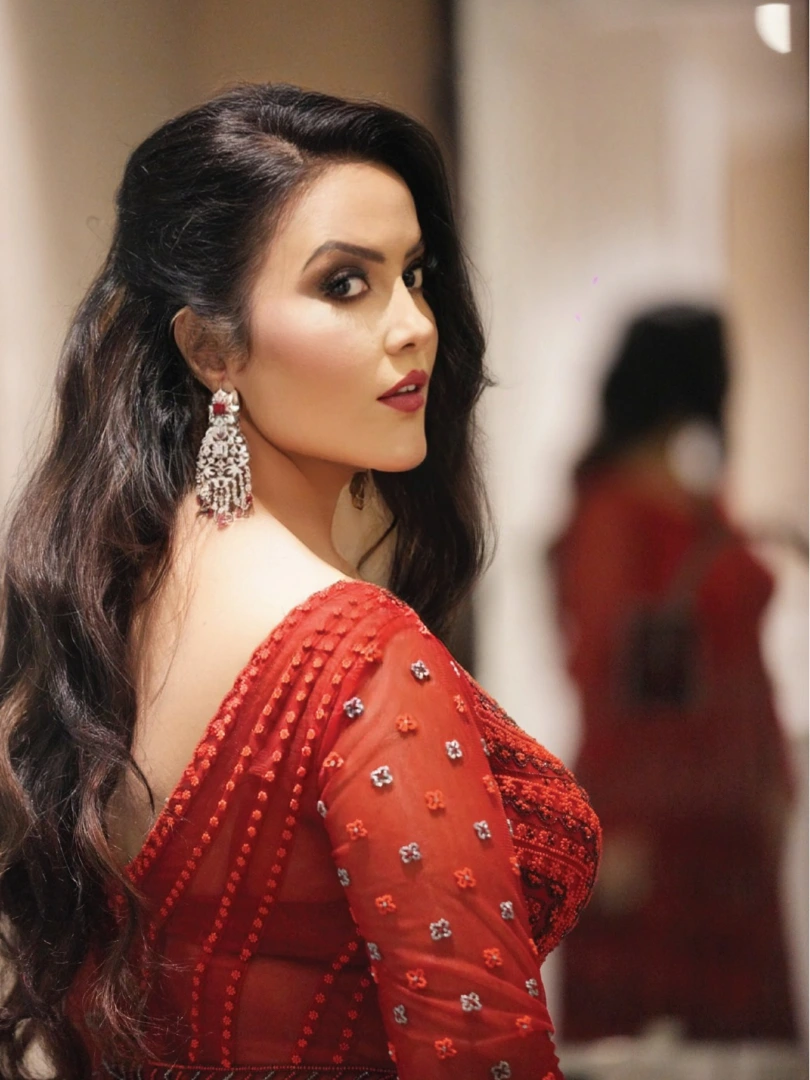 Amruta - Old pictures always make us feel nostalgic! Smt. Amruta ...